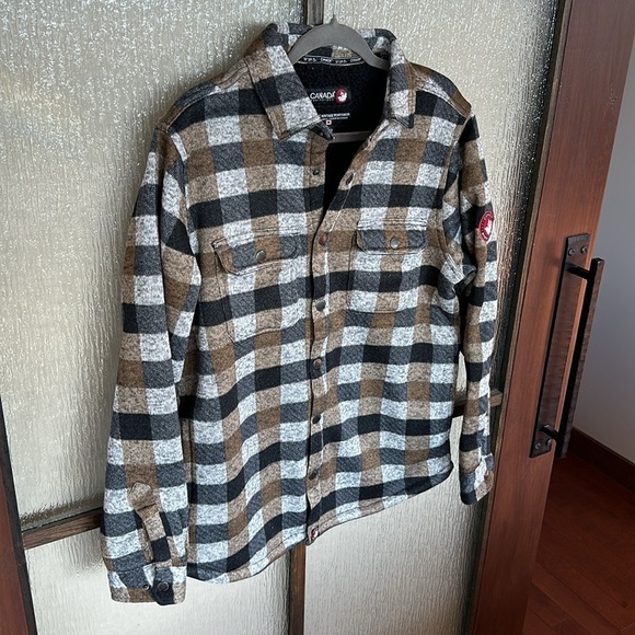 Canada Weather Gear Men's Sherpa Lined Buffalo Plaid Shirt Jacket size Medium. - Picture 9 of 10
